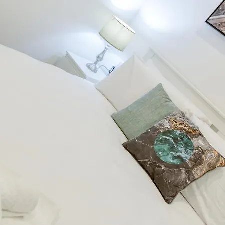 Gzira's Seashore Stayaway Close To Manuel Island Apartman