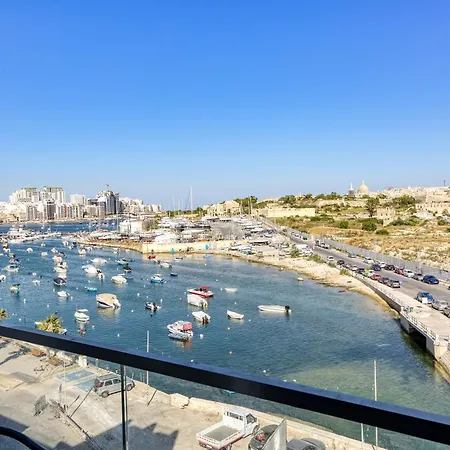 Gzira's Seashore Stayaway Close To Manuel Island Apartment