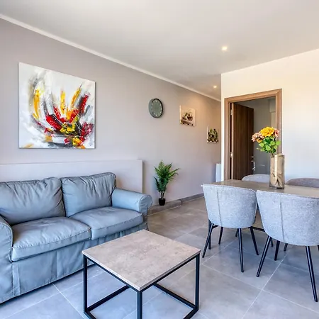 Apartman Gzira's Seashore Stayaway Close To Manuel Island Gżira