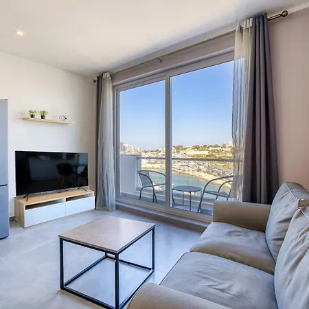 Gzira's Seashore Stayaway Close To Manuel Island